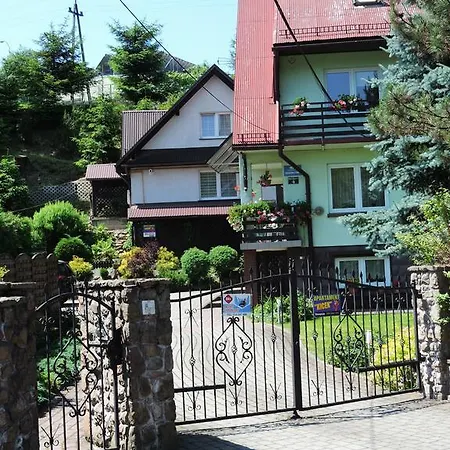 Suzyw Kicek Apartman *